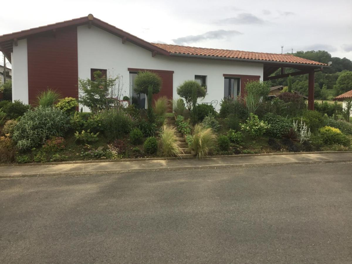 Maison Fleurie Uhart-Cize Exterior photo
